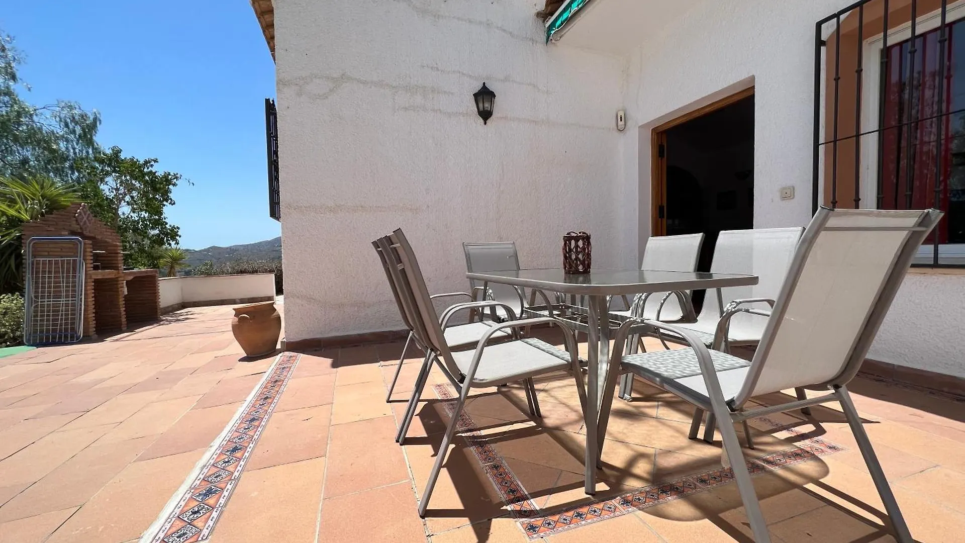 Cd-1383 Three Bedroom Villa With Pool Vinuela