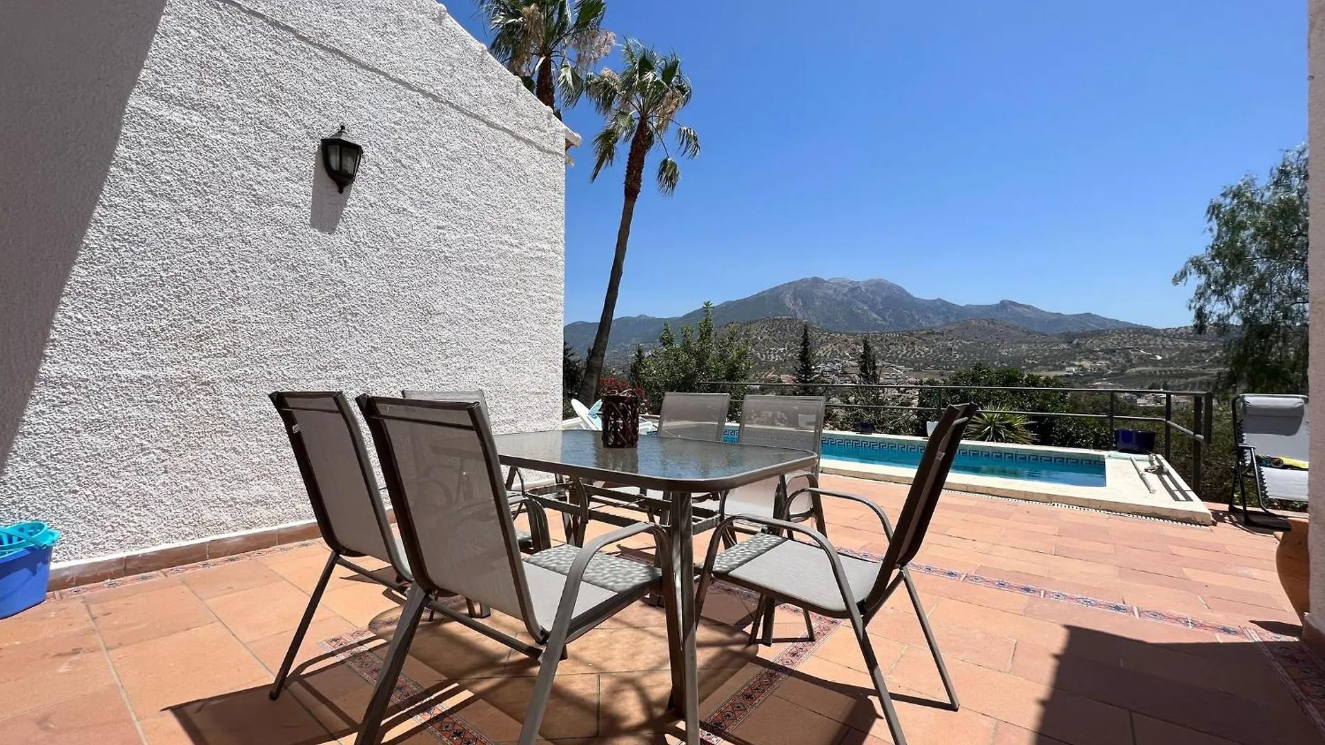 Cd-1383 Three Bedroom Villa With Pool Vinuela