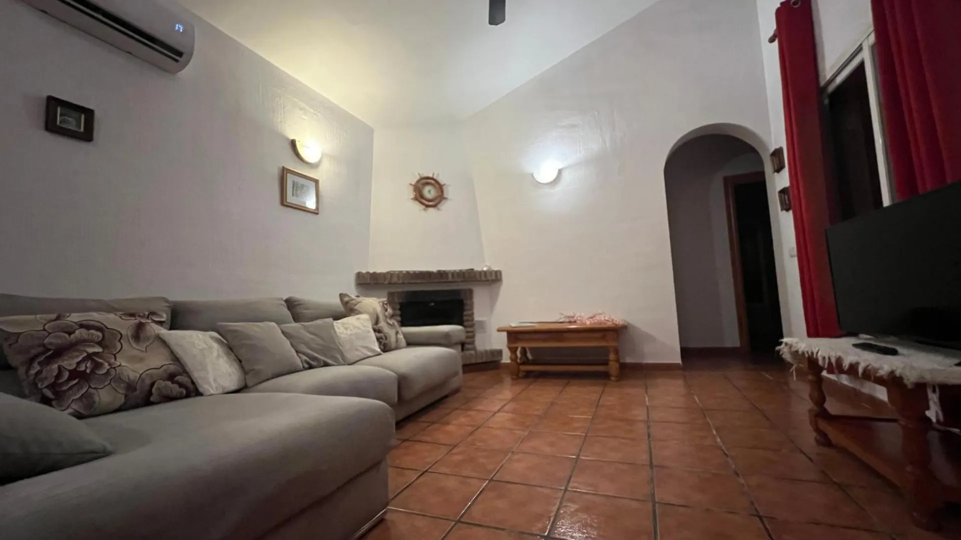 Cd-1383 Three Bedroom Villa With Pool Vinuela